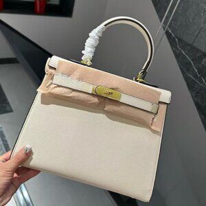 Classic Hermes Bag: A Stylish and Versatile Choice for Elegance